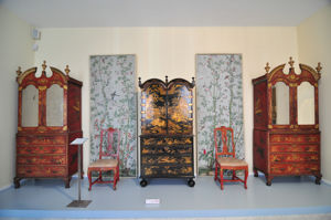 Museo Nacional de Artes Decorativas, Bureau cabinets