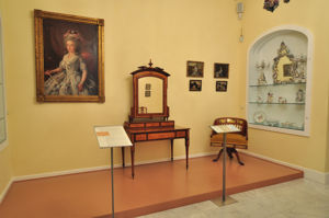 Museo Nacional de Artes Decorativas, El gabinete. Porcelanas centroeuropeas, otra vista