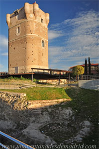 Arroyomolinos, Restos de la torre circular que se levantaba en la esquina Nordeste del antemuro