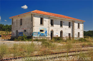 Gascones, Edificio de apeadero y oficinas de la antigua Estación de Gascones-Buitrago