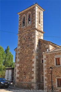 Gascones, Torre-campanario de la Iglesia Parroquial de Santo Tomás