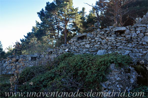 Gascones, Posicin Rocosa Alta