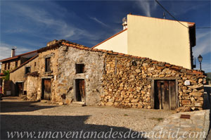 Horcajo de la Sierra - Aoslos, Dependencia mixta agropecuaria en Aoslos