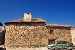 Horcajuelo de la Sierra, Fachada del lateral Este del museo