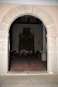 Iglesia Parroquial de San Vicente Mrtir, Arco de medio punto que comunica la nave Sur con el atrio