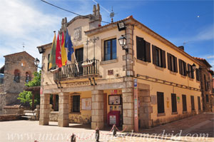 Puebla de la Sierra, Ayuntamiento