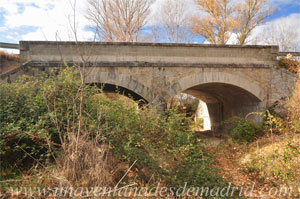 Quijorna, Puente de dos ojos sobre el arroyo de los Morales
