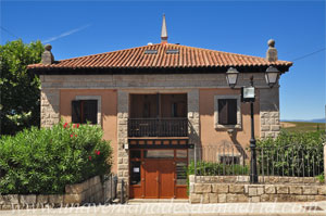 Robledillo de la Jara, Clnica (antigua)