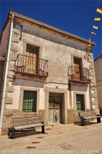 Robledillo de la Jara, Vivienda de tipo urbano-rural