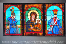 Somosierra, Vidriera con la imagen de la Nuestra Seora de Czestochowa en recuerdo de los artilleros espaoles y jinetes polacos que lucharon en la Batalla de Somosierra