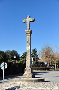 Valdetorres de Jarama, Crucero de piedra