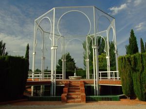 Jardn de las Tres Culturas, Pabelln