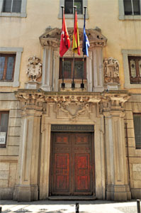 Madrid, Carlos II, Portada principal del Instituto de San Isidro