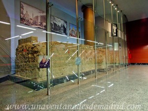 Madrid, Felipe II, Vista lateral de los restos de la Iglesia del Buen Suceso, cimientos de la fachada principal y arranque de los latarales