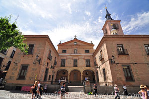 Madrid, Felipe IV, Iglesia de San Gins y Capilla del Santo Cristo