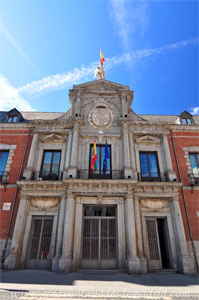 Madrid, Felipe IV, Portada del Palacio de Santa Cruz