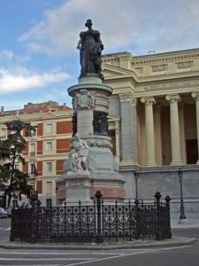 Madrid, Estatua de la Reina Regente María Cristina de Borbón