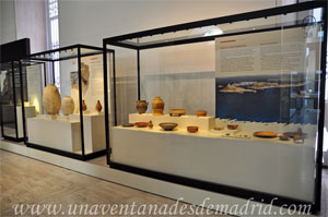 Museo Arqueolgico Nacional, Vitrinas dedicadas a la colonizacin fenicia