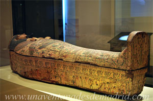 Museo Arqueolgico Nacional, Atad del Sacerdote Amenemhat (1076-1050 a. C.)