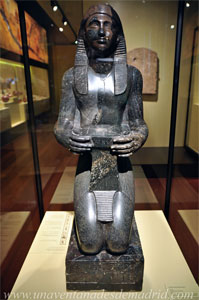 Museo Arqueolgico Nacional, Estatua del faran Nectanebo I (380-362 a. C.)