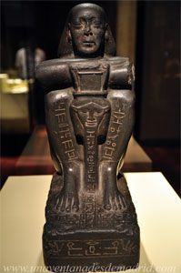Museo Arqueolgico Nacional, Estatua de Harsomtusemhat (664-610 a. C.)