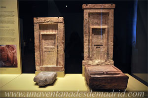 Museo Arqueolgico Nacional, Falsas puertas y mesas de ofrenda (2100-1940 a. C.)