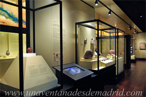 Museo Arqueolgico Nacional, Objetos nubios y egipcios con representaciones humanas, animales y vegetales
