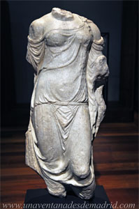 Museo Arqueolgico Nacional, Estatua de la diosa Afrodita, siglo II