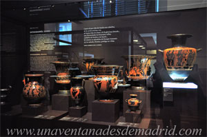 Museo Arqueolgico Nacional, Vitrina de "Enthousiasms, Dioniso"