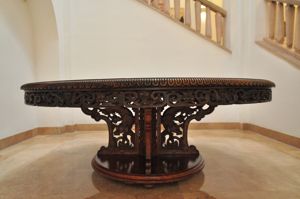 Museo de Amrica, Mesa del siglo XIX procedente de Filipinas