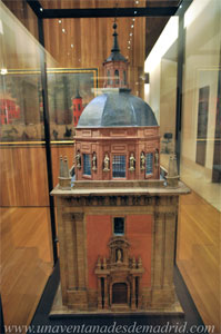 Museo de Historia de Madrid, Modelo de la Real capilla de San Isidro, en la parroquia de San Andrés”, hecha de madera y papel por José Monasterio y Riesco Museo de Historia de Madrid, Modelo de la Real capilla de San Isidro, en la parroquia de San Andrés”, hecha de madera y papel por José Monasterio y Riesco