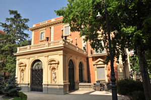 Museo Lázaro Galdiano, Antigua entrada principal al Palacio de Parque Florido