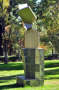 Quinta de la Fuente del Berro, Escultura abstracta I