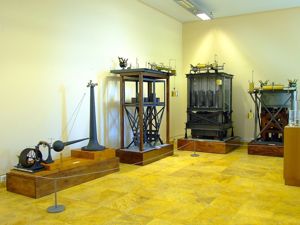 Real Observatorio Astronmico de Madrid, Conjunto de sismgrafos expuestos