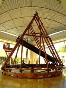 Real Observatorio Astronmico de Madrid, Telescopio Herschel, vista lateral