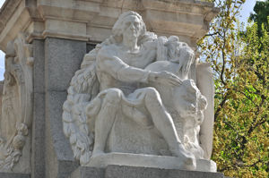 Fuente de Cuba, Estatua de Cristbal Coln