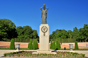Retiro, Jardn del Parterre, Monumento a Jacinto Benavente