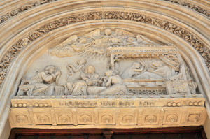 Madrid Siglo XV, Detalle representando la Natividad de la Virgen en la portada de la Iglesia de San Jernimo el Real