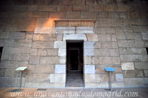 Templo de Debod, Vestbulo