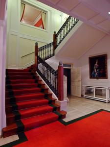 Museo del Romanticismo, Escalera de acceso a la planta noble