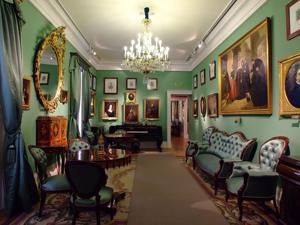 Museo del Romanticismo, Sala XVIII, La Sala de la Literatura y el Teatro