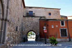 Puerta del Rastro desde el interior del recinto amurallado