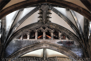 Lucernario de la bveda de la nave occidental (la nmero 6) de la antigua Capilla de San Cleemnte (22)