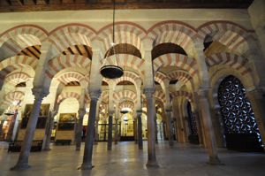 Mezquita de Crdoba, Arcos bicolor