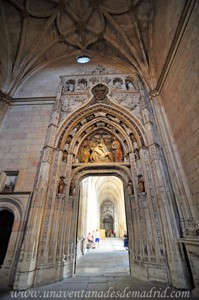 Catedral de Segovia, Portada del Claustro