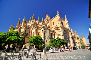 Catedral de Segovia, Fachada Norte y bside desde la Plaza Mayor