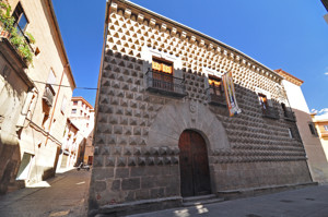 Segovia, Casa de los Picos