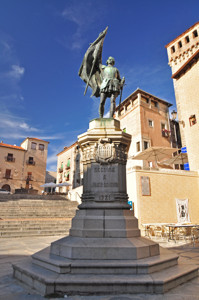 Segovia, Estatua de Juan Bravo en la Plaza de Medina del Campo
