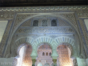 Sevilla, Sala colateral (Sur) a la Sala de Embajadores