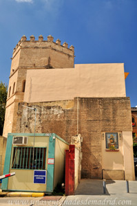 Murallas de Sevilla, Postigo del Carbn